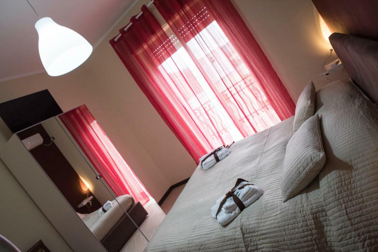 Il Centro Short Lets Hotell Valguarnera Caropepe Exteriör bild